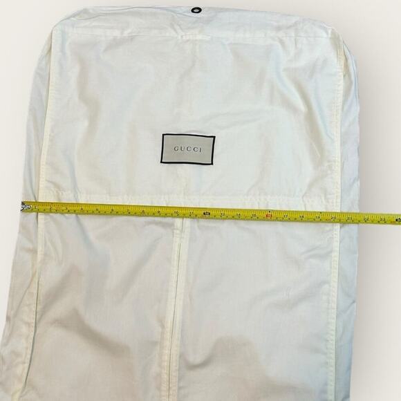 Gucci | Garment Bag & Velvet Coat Hanger | Off-white/Black | Bag: 20.5 x 57 inch - Picture 11 of 16